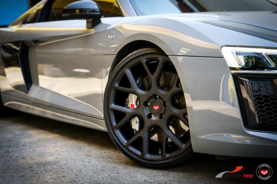 Детали экстерьера Audi R8 V10 on Vossen Wheels (CG-205) 2019 года  (фото 16 из 17)